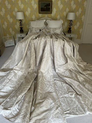 Bespoke cream damask - cream,