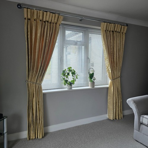 Bespoke 100 silk interlined - 100%,