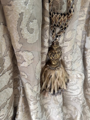Professionally made blanket - made,