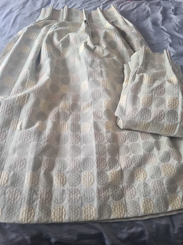 Bespoke made pinch pleat used