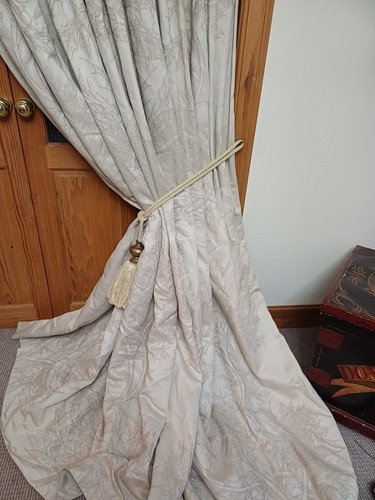 Huge ivory linen - huge, door