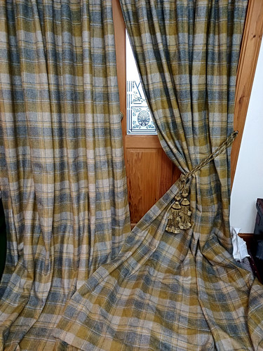 Huge wool tartan curtains ea - huge,